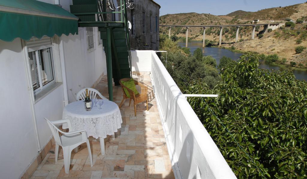 Mértola Alojamentos Oasis חדר תמונה